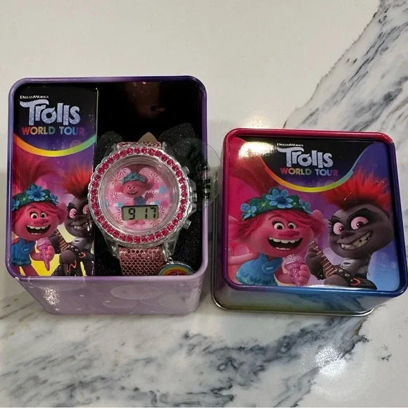 🐧3/$15 or 5/$20 - Trolls Watch Poppy on Watch Face New - Picture 1 of 4
